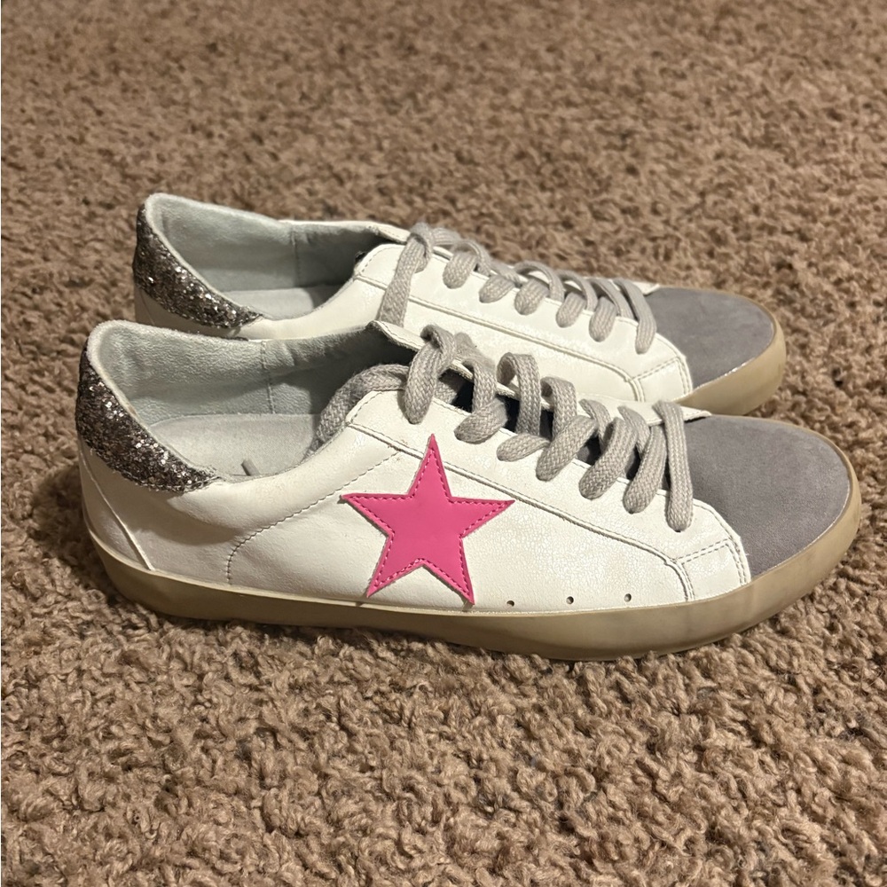 ShuShop White Sneakers with Pink Star and Silver Glitter